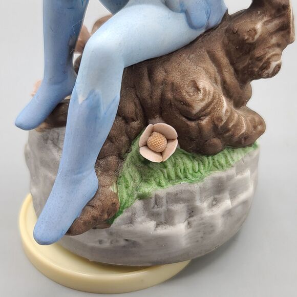 Mann Ceramic Fairy Sitting On A Tree Music Box 1982 Twaian - Picture 9 of 12